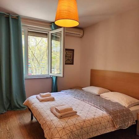 Vintage Flavor Apartment/Home Tirana Extérieur photo